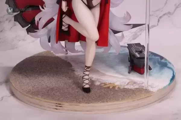 碧蓝航线 格拉夫·齐柏林 沙滩的URDver. 碧蓝航线 格拉夫·齐柏林 沙滩的URDver.