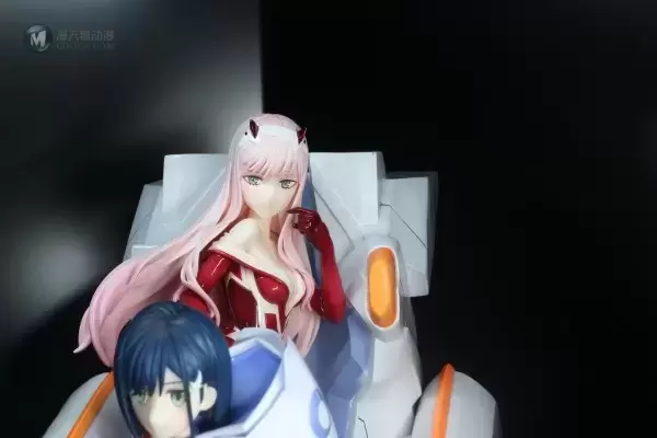 Darling in the FRANXX 零二&莓 Darling in the FRANXX 零二&莓