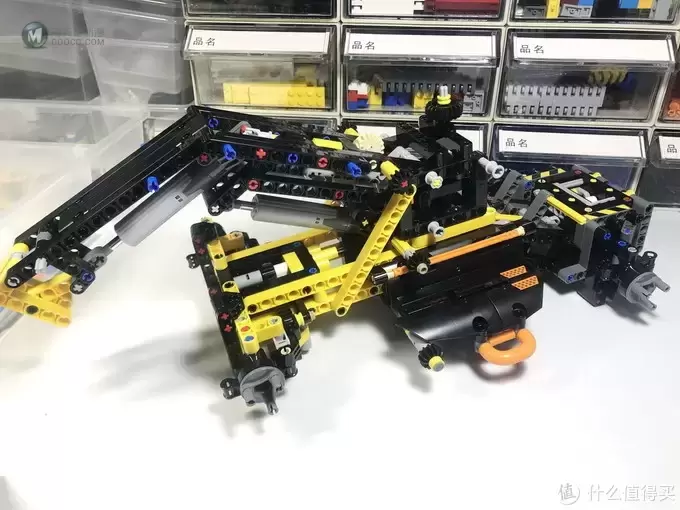LEGO 乐高 拼拼乐 篇176:未来与现代的结合:42081 沃尔沃 ZEUX 概念式装载机 LEGO 乐高 拼拼乐 篇176:未来与现代的结合:42081 沃尔沃 ZEUX 概念式装载机