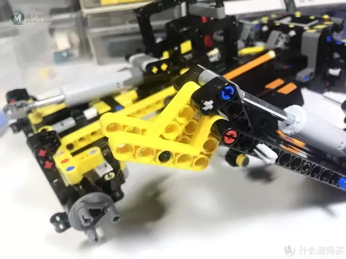 LEGO 乐高 拼拼乐 篇176:未来与现代的结合:42081 沃尔沃 ZEUX 概念式装载机 LEGO 乐高 拼拼乐 篇176:未来与现代的结合:42081 沃尔沃 ZEUX 概念式装载机