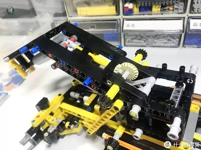 LEGO 乐高 拼拼乐 篇176:未来与现代的结合:42081 沃尔沃 ZEUX 概念式装载机 LEGO 乐高 拼拼乐 篇176:未来与现代的结合:42081 沃尔沃 ZEUX 概念式装载机