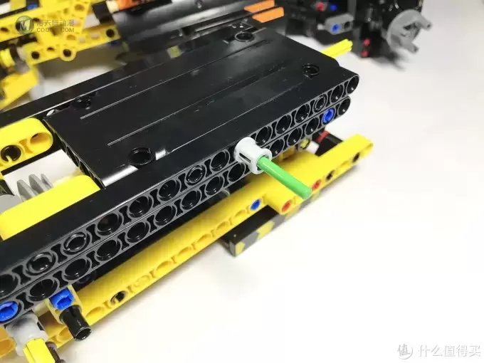 LEGO 乐高 拼拼乐 篇176:未来与现代的结合:42081 沃尔沃 ZEUX 概念式装载机 LEGO 乐高 拼拼乐 篇176:未来与现代的结合:42081 沃尔沃 ZEUX 概念式装载机
