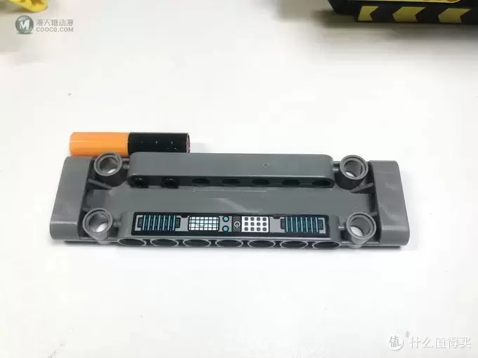 LEGO 乐高 拼拼乐 篇176:未来与现代的结合:42081 沃尔沃 ZEUX 概念式装载机 LEGO 乐高 拼拼乐 篇176:未来与现代的结合:42081 沃尔沃 ZEUX 概念式装载机