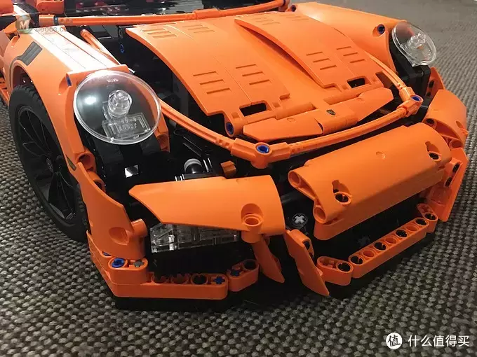 我的LEGO科技系列 篇一:买得起的保时捷 — 42056 Porsche 911 GT3 我的LEGO科技系列 篇一:买得起的保时捷 — 42056 Porsche 911 GT3