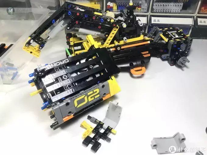 LEGO 乐高 拼拼乐 篇176:未来与现代的结合:42081 沃尔沃 ZEUX 概念式装载机 LEGO 乐高 拼拼乐 篇176:未来与现代的结合:42081 沃尔沃 ZEUX 概念式装载机