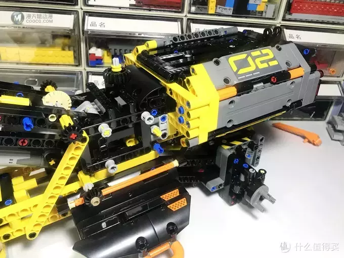 LEGO 乐高 拼拼乐 篇176:未来与现代的结合:42081 沃尔沃 ZEUX 概念式装载机 LEGO 乐高 拼拼乐 篇176:未来与现代的结合:42081 沃尔沃 ZEUX 概念式装载机