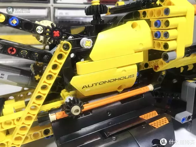 LEGO 乐高 拼拼乐 篇176:未来与现代的结合:42081 沃尔沃 ZEUX 概念式装载机 LEGO 乐高 拼拼乐 篇176:未来与现代的结合:42081 沃尔沃 ZEUX 概念式装载机