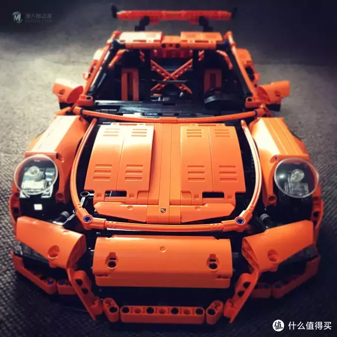 我的LEGO科技系列 篇一:买得起的保时捷 — 42056 Porsche 911 GT3 我的LEGO科技系列 篇一:买得起的保时捷 — 42056 Porsche 911 GT3