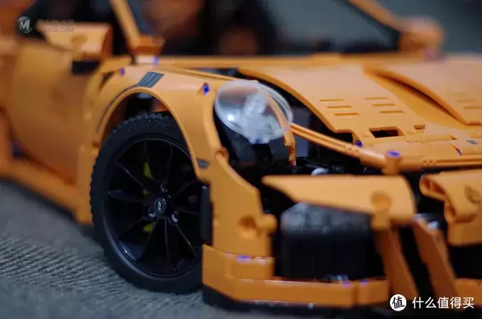 我的LEGO科技系列 篇一:买得起的保时捷 — 42056 Porsche 911 GT3 我的LEGO科技系列 篇一:买得起的保时捷 — 42056 Porsche 911 GT3