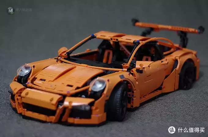 我的LEGO科技系列 篇一:买得起的保时捷 — 42056 Porsche 911 GT3 我的LEGO科技系列 篇一:买得起的保时捷 — 42056 Porsche 911 GT3