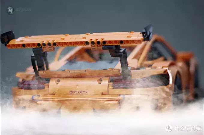 我的LEGO科技系列 篇一:买得起的保时捷 — 42056 Porsche 911 GT3 我的LEGO科技系列 篇一:买得起的保时捷 — 42056 Porsche 911 GT3