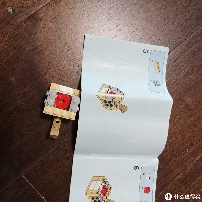 老杨的玩具仓库 篇十三：乐高大头 40349 情人节礼物单身狗