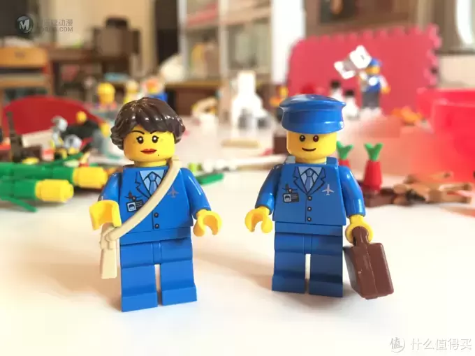 困顿之时多点存货很重要：乐高9348教育系列社区人仔开箱晒物