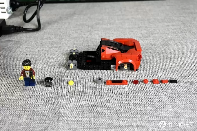 8格宽度 LEGO 76895 简单测试