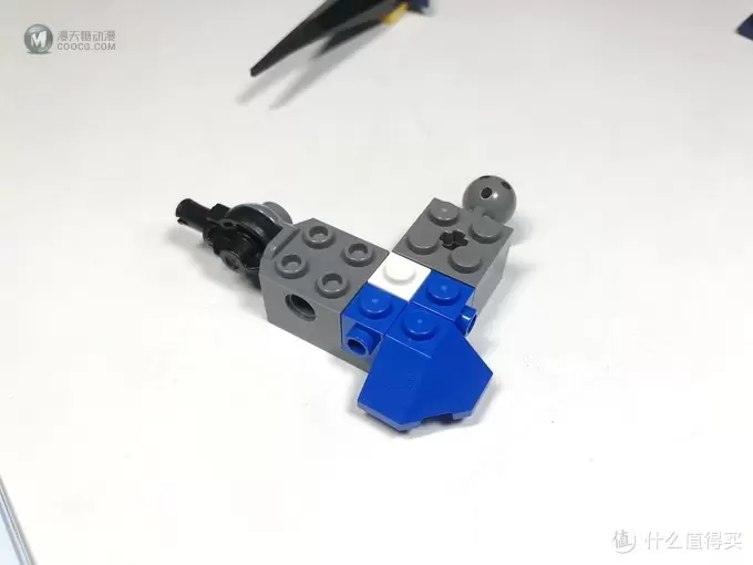 LEGO 乐高 拼拼乐 篇183：蓝龙配绿龙 Ninjago 幻影忍者系列 70652 雷电暴风神龙