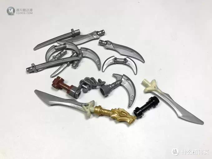 LEGO 乐高 拼拼乐 篇183：蓝龙配绿龙 Ninjago 幻影忍者系列 70652 雷电暴风神龙