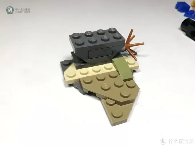 LEGO 乐高 拼拼乐 篇183：蓝龙配绿龙 Ninjago 幻影忍者系列 70652 雷电暴风神龙
