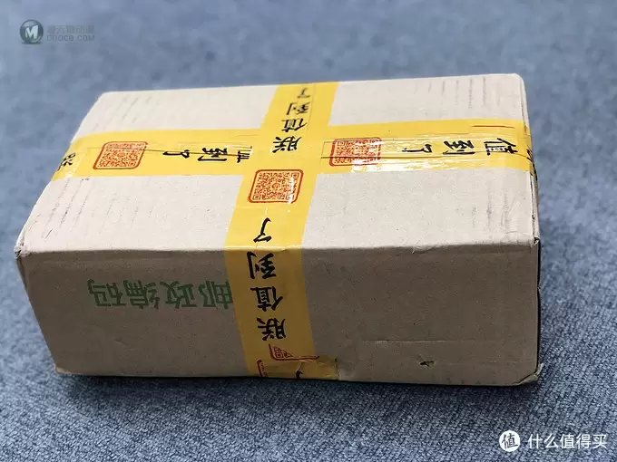 高颜值抗摩擦，手感超好，比想象中更好玩的野蛮娃娃P-201遥控跑车