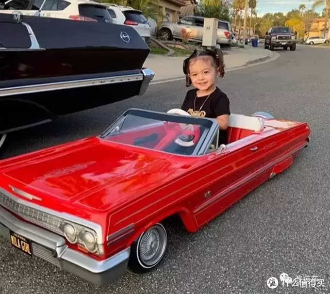 Lowrider狂热爱好者，收藏的车模就花费了几十万！