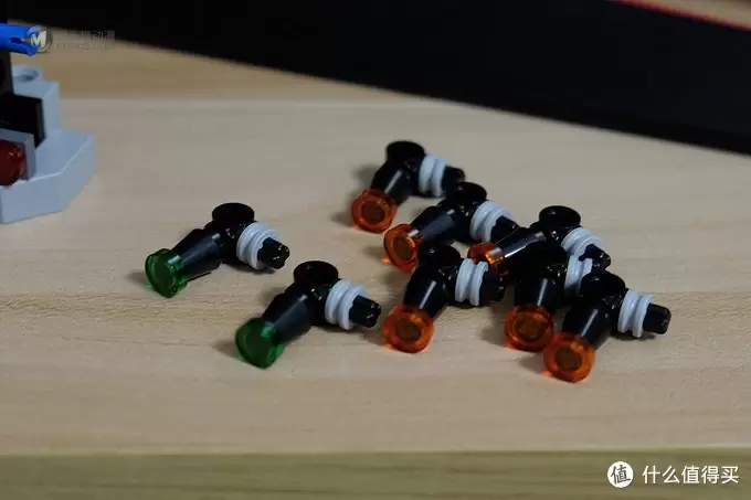 肌肉车的速度与激情——LEGO 乐高 超级赛车系列 2018道奇挑战者 SRT DEMON VS 1970道奇战马 R/...