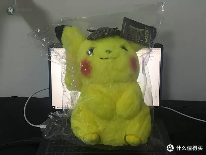 我的精灵球终于抓到皮卡丘啦！大侦探皮卡丘毛绒公仔测评