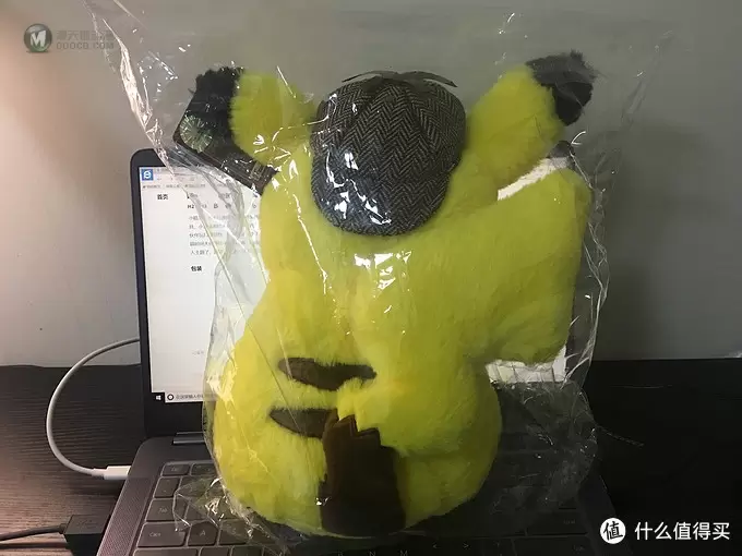 我的精灵球终于抓到皮卡丘啦！大侦探皮卡丘毛绒公仔测评