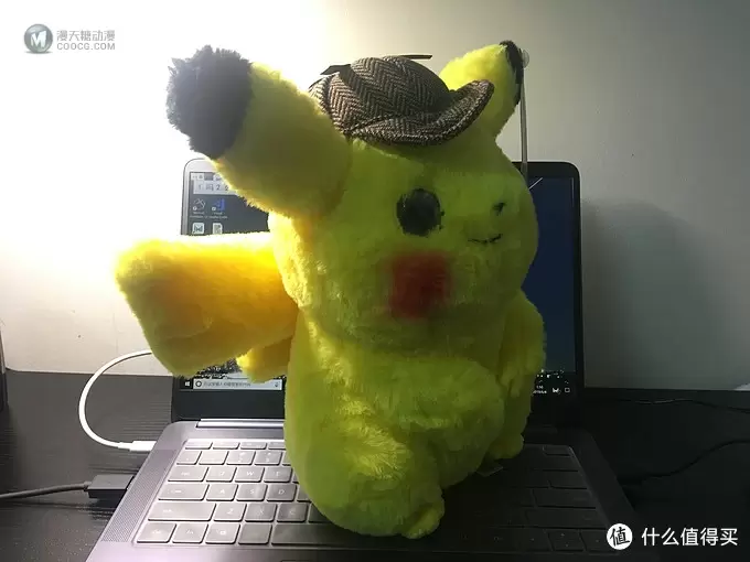 我的精灵球终于抓到皮卡丘啦！大侦探皮卡丘毛绒公仔测评