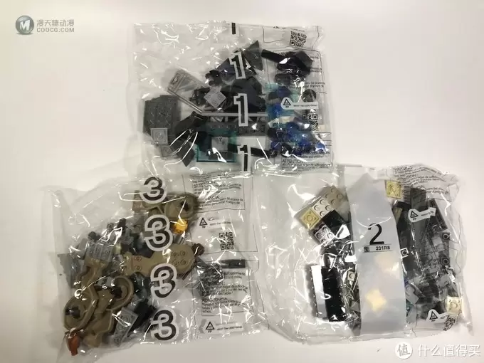 黑人英雄：乐高 超级英雄系列 76099 矿场犀牛大对决