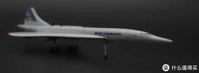 毕竟又快速又力量又优雅又科技：1/400协和模型