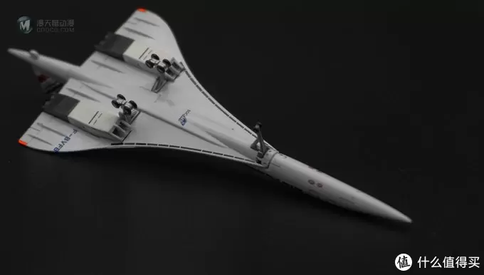 毕竟又快速又力量又优雅又科技：1/400协和模型