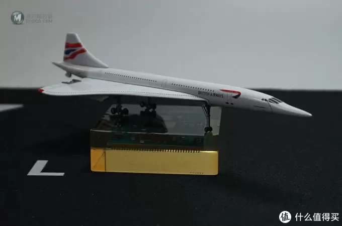 毕竟又快速又力量又优雅又科技：1/400协和模型