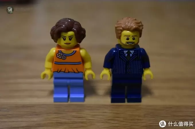 LEGO 乐高创意小街景系列 篇一：31065-公园的临街别墅（Park Street Townhouse）开箱