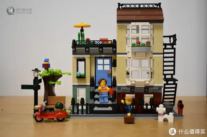 LEGO 乐高创意小街景系列 篇一：31065-公园的临街别墅（Park Street Townhouse）开箱
