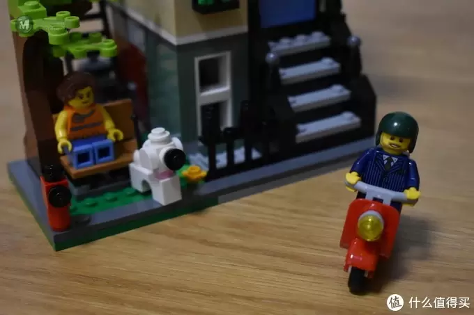 LEGO 乐高创意小街景系列 篇一：31065-公园的临街别墅（Park Street Townhouse）开箱