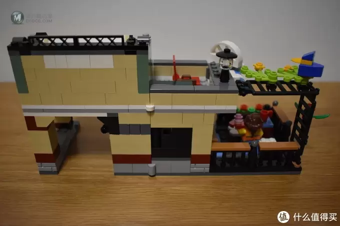 LEGO 乐高创意小街景系列 篇一：31065-公园的临街别墅（Park Street Townhouse）开箱