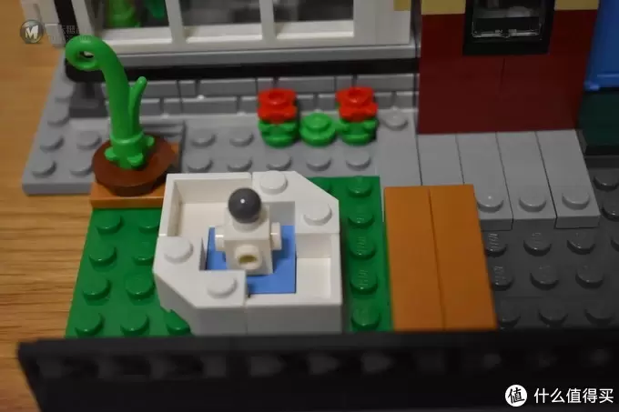 LEGO 乐高创意小街景系列 篇一：31065-公园的临街别墅（Park Street Townhouse）开箱