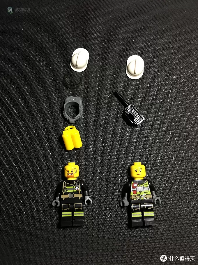 我的积木 篇一：#原创新人# LEGO 乐高 60106 消防入门 & 60107云梯消防车