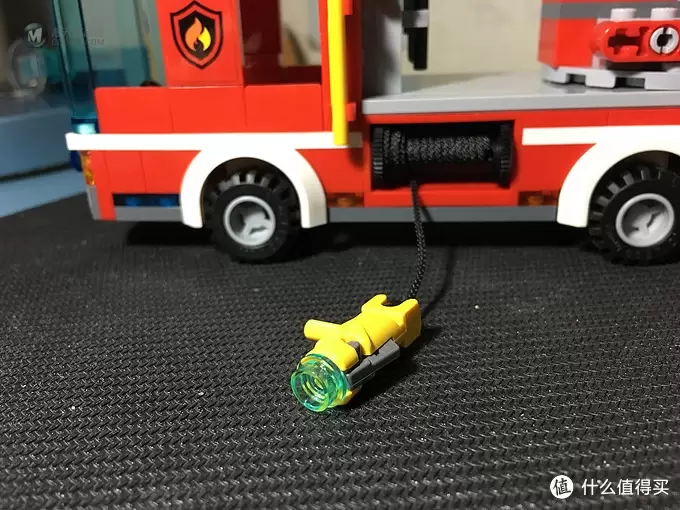 我的积木 篇一：#原创新人# LEGO 乐高 60106 消防入门 & 60107云梯消防车