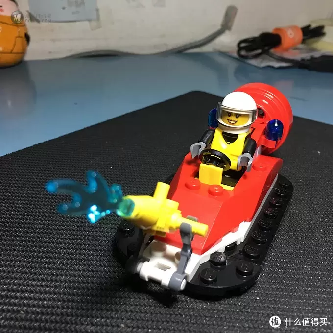 我的积木 篇一：#原创新人# LEGO 乐高 60106 消防入门 & 60107云梯消防车