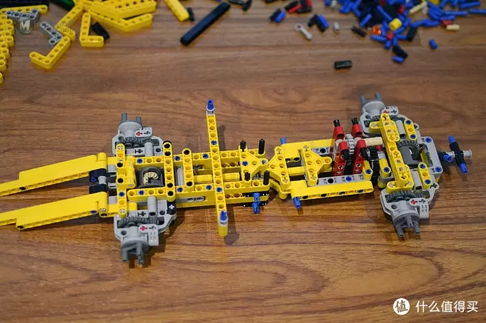 从得高到乐高-一不小心就掉坑里：decool 得高积木 3341 & LEGO 乐高42030 玩具