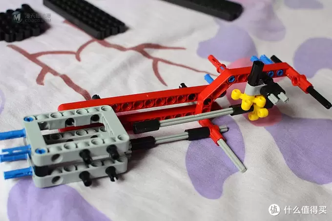 从得高到乐高-一不小心就掉坑里：decool 得高积木 3341 & LEGO 乐高42030 玩具