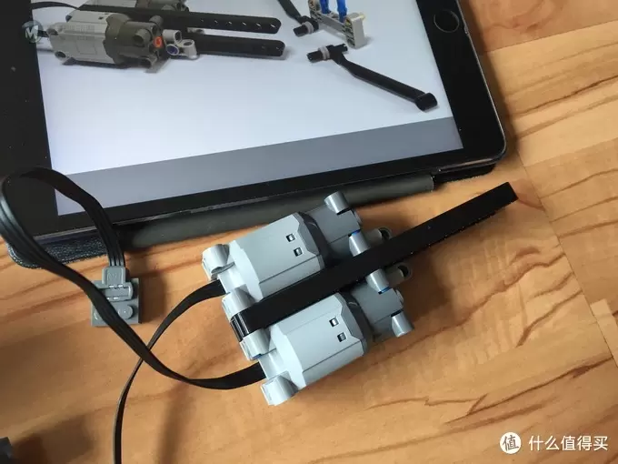 遥控乐高拼拼乐 — 复刻 Lego 乐高 荒川 Lightling Buggy 沙漠赛车