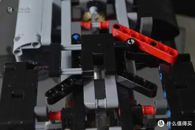 一个大龄少年的乐高之旅 篇三：LEGO 乐高 42043 卡车 伪开箱及B模式搭建过程