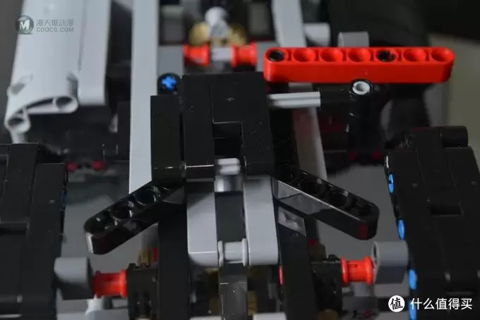 一个大龄少年的乐高之旅 篇三：LEGO 乐高 42043 卡车 伪开箱及B模式搭建过程