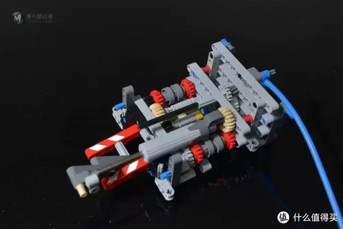一个大龄少年的乐高之旅 篇三：LEGO 乐高 42043 卡车 伪开箱及B模式搭建过程