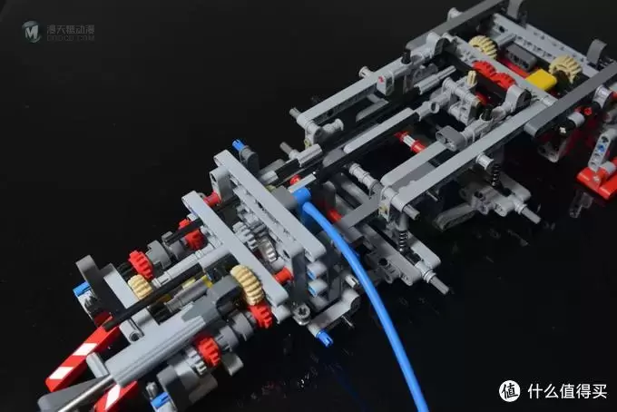 一个大龄少年的乐高之旅 篇三：LEGO 乐高 42043 卡车 伪开箱及B模式搭建过程