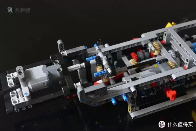 一个大龄少年的乐高之旅 篇三：LEGO 乐高 42043 卡车 伪开箱及B模式搭建过程