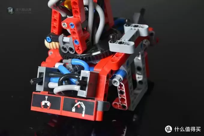 一个大龄少年的乐高之旅 篇三：LEGO 乐高 42043 卡车 伪开箱及B模式搭建过程