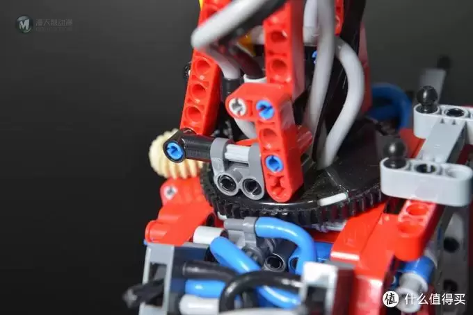 一个大龄少年的乐高之旅 篇三：LEGO 乐高 42043 卡车 伪开箱及B模式搭建过程