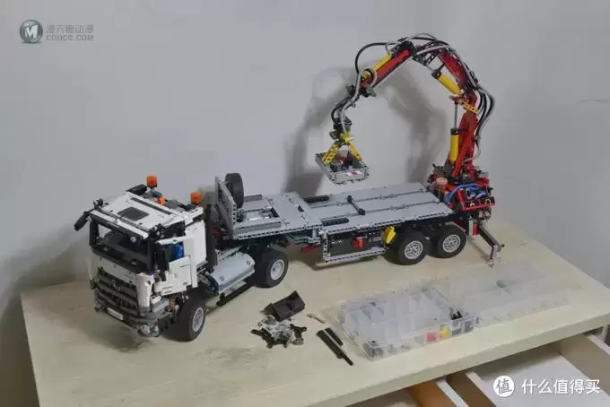 一个大龄少年的乐高之旅 篇三：LEGO 乐高 42043 卡车 伪开箱及B模式搭建过程